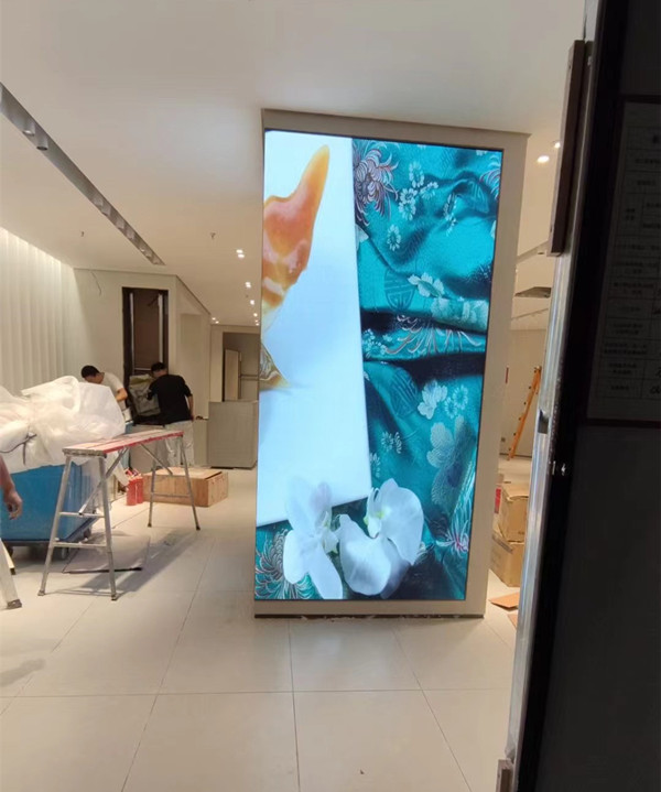 雷州商场门店转角LED显示屏